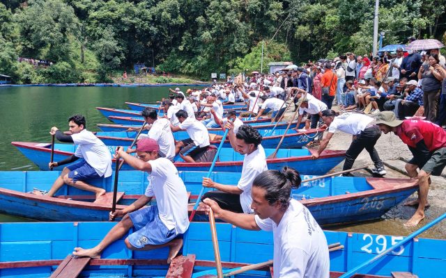 बेगनासताल खुल्ला डुंगा दौड प्रतिगोगिताको उपाधी फेवालाई