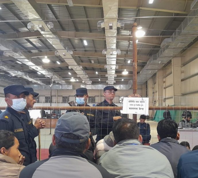 चितवन २ मा रवि पुनः दोस्रोमा उक्लिए, कालिकामा मत बढ्दै