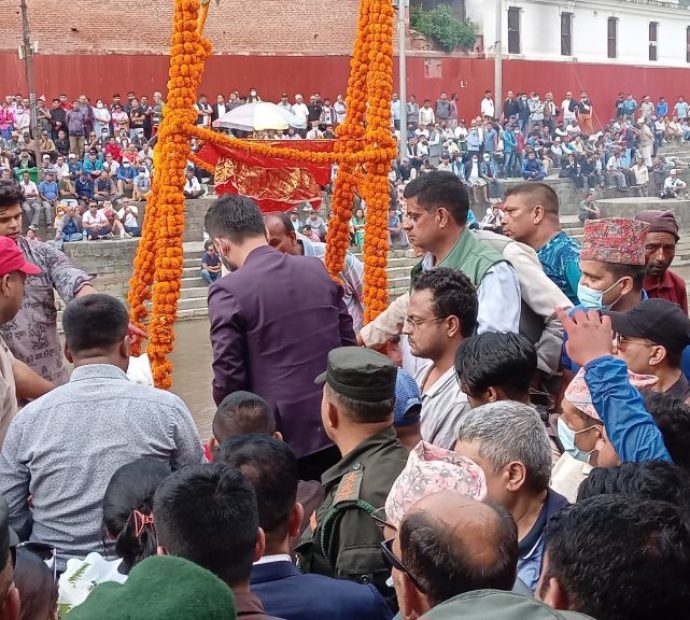 बालेनका सारथी वडा अध्यक्ष रिजालको पशुपतिमा अन्त्यष्टी