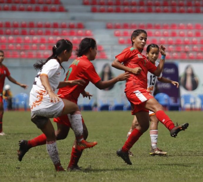 भुटानमाथि गोलको वर्षा गर्दै बङ्गलादेश महिला साफ च्याम्पियनसिपको फाइनलमा