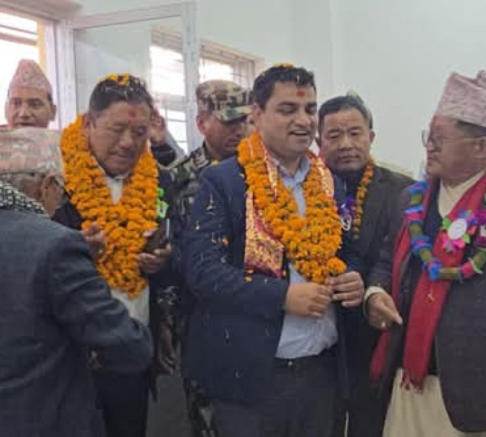 सरकारी अस्पतालले औषधि छैन भन्न पाउँदैन : मन्त्री पौडेल