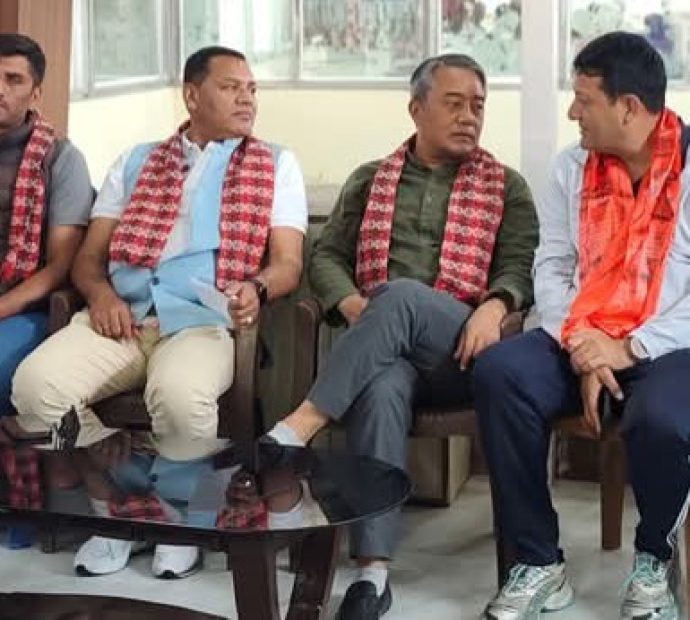 गोकर्णेश्वर-५ मा जनप्रतिनिधि र स्थानीय बिच छलफल