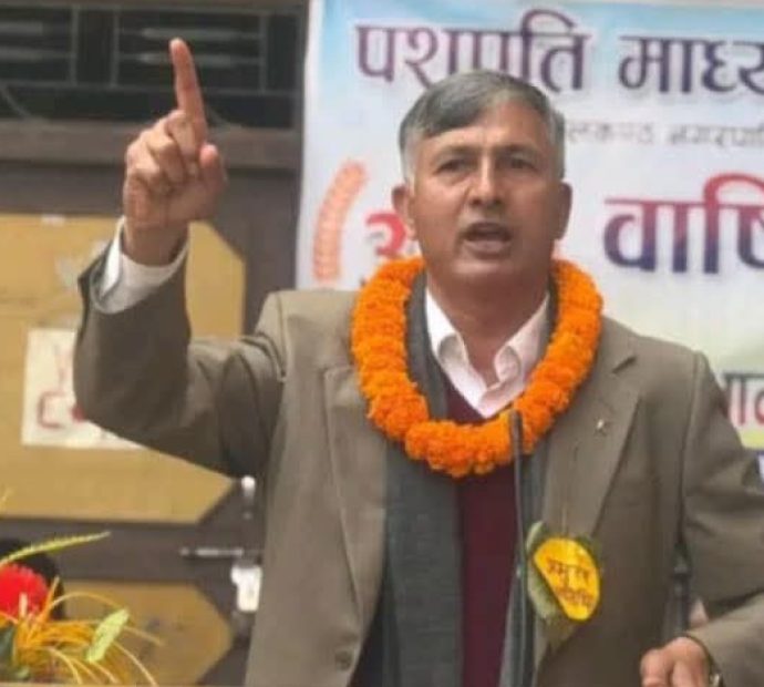 कांग्रेस नेता धमला भन्छन् -‘महासमिति बैठक चाहियो’