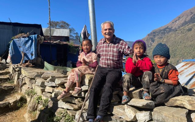 बाबुराम भन्छन् : बालेन सरकारले ‘हेलो सरकार’ र ‘लगानी बोर्ड’ जस्ता कार्यक्रमलाई निरन्तरता दियोस्