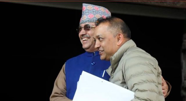 गगनसँग पूर्णबहादुर नजिक !