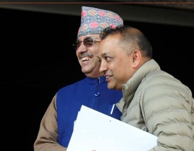गगनसँग पूर्णबहादुर नजिक !