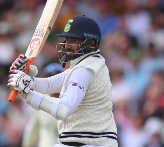 कीर्तिमानः टेस्ट क्रिकेटमा एकै ओभरमा ३५ रन !