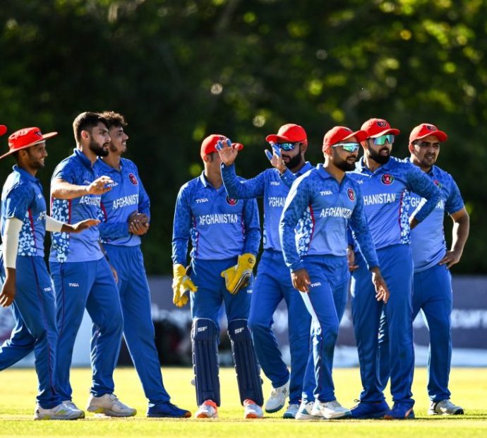 अफगानिस्तानले आयरल्यान्डलाई हरायो, श्रृ्ंखला जीवितै