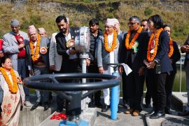 ‘खानेपानी चाहियो’- होटलकर्मी