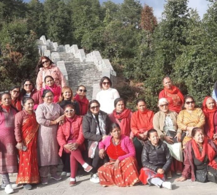 आमाहरूको हेलम्बु घुमफिर (तस्वीरमा हेरौं)