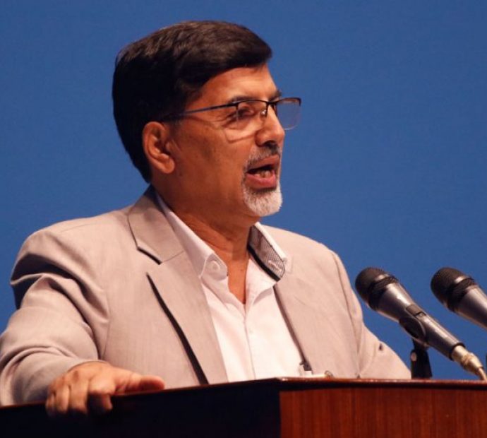 अर्थमन्त्री शर्माद्वारा राजीनामा