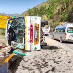काठमाडौंबाट पोखरा जाँदै गरेको बस मुग्लिङ नजिकै दुर्घटना