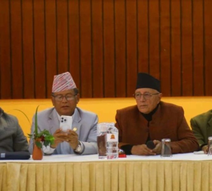 शेखर-गगनको मञ्च एउटै ‘मन’ बेग्लै !