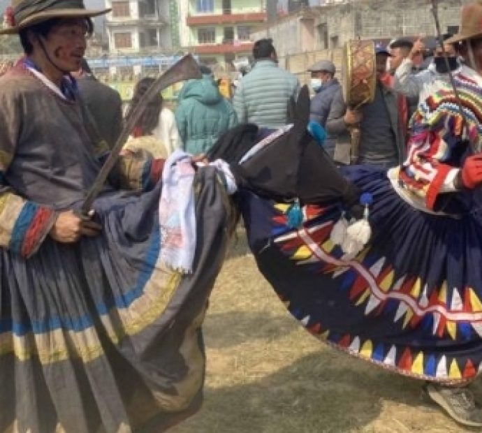 नुवाकोट महोत्सवमा लोपोन्मुख घोडा नाच आकर्षण