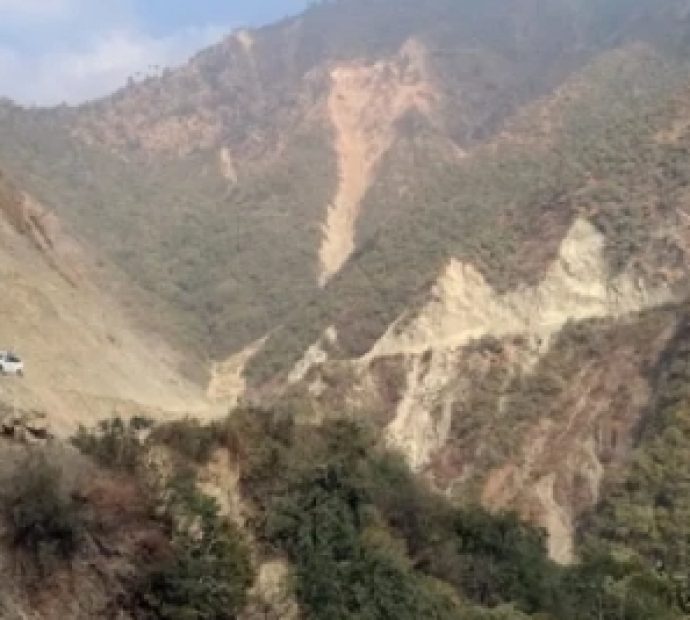 कान्ति लोकपथमा यातायात सञ्चालनमा रोक
