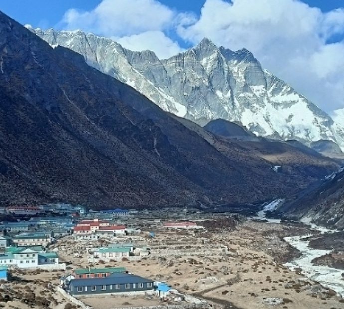 देउतालाई गाउँ जिम्मा दिएर स्थानीयले गाउँ छाडे