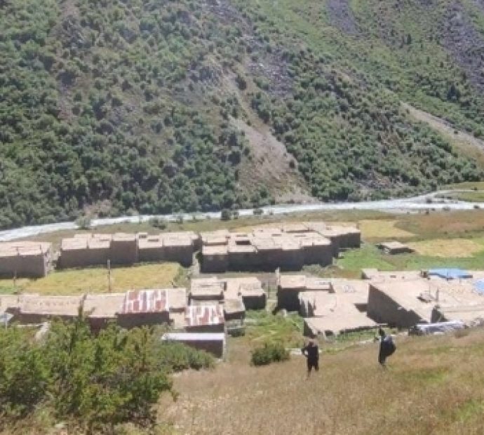 बसाइँसराइले रित्तो  भएको हिमालपारीको गाउँ