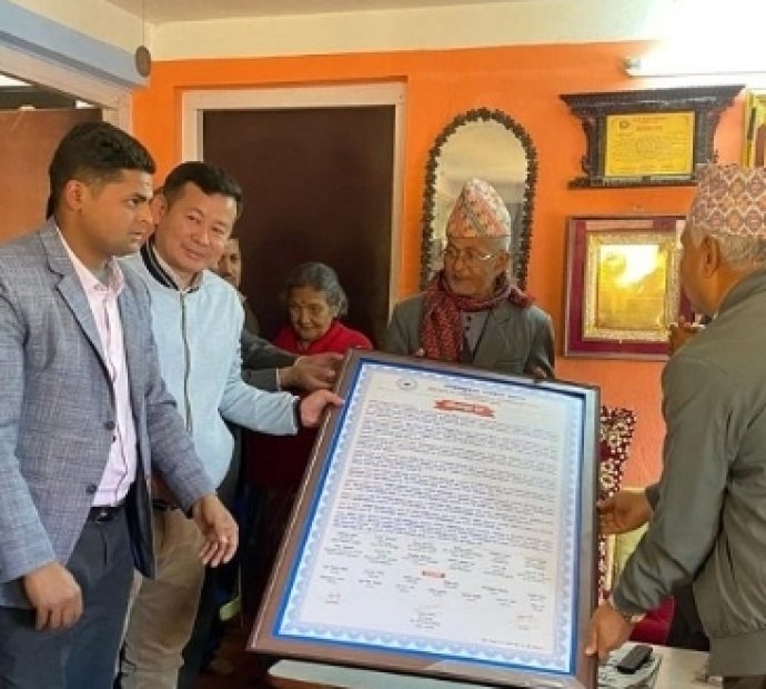 वरिष्ठ पत्रकार दाहाल सम्मानित