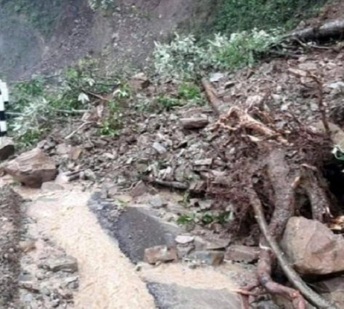 पहिरोले कालीगण्डकी कोरिडोर अवरुद्ध