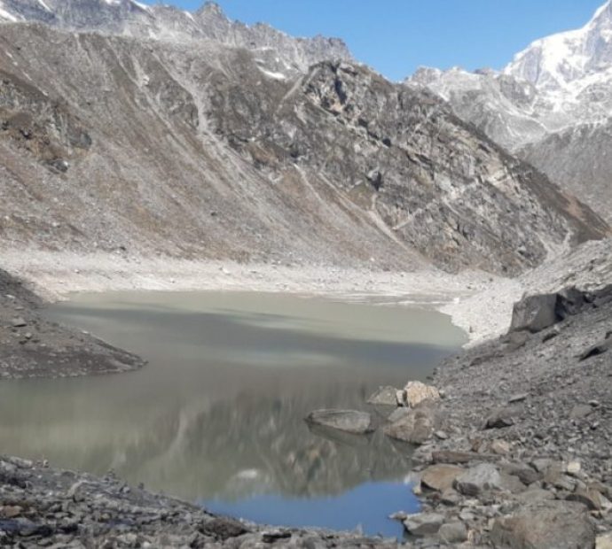 दूधपोखरीकुण्डमा जलसतह घट्दै