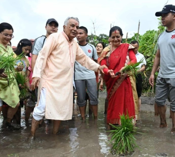 शीतल निवासमै असारे रोपाइँ, राष्ट्रपति पौडेल सहभागी