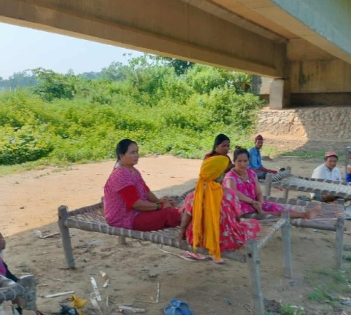 दसैंले छोएन वनहराका भूमिहीनलाई