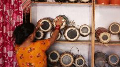 तिहारमा पनि मादल बिक्री नभएपछि व्यवसायी निराश