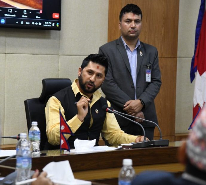 अपराध नियन्त्रणका लागि निर्देशन कुर्नु पर्दैन: गृहमन्त्री लामिछाने