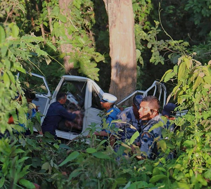 सुर्खेतमा सरकारी जीप दुर्घटना हुँदा कर्मचारीको ज्यान गयो