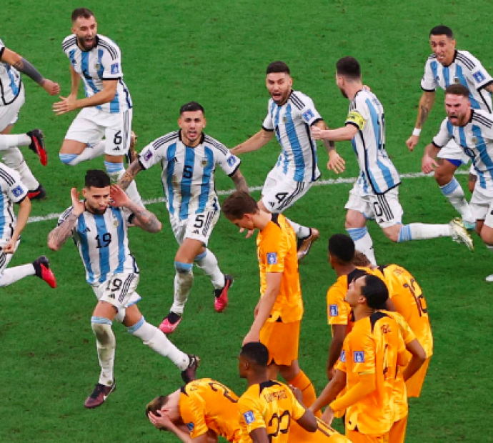 अर्जेन्टिना विश्‍वकप फुटबलको सेमिफाइनलमा