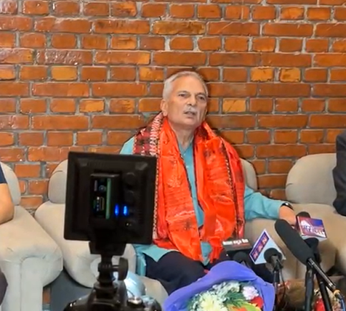 भारत गणतन्त्रको विपक्षमा छैन : डा. भट्टराई