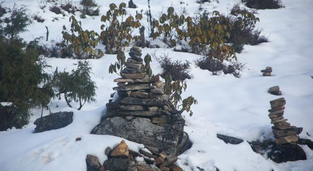 पर्यटकको रोजाइमा भैरवकुण्ड