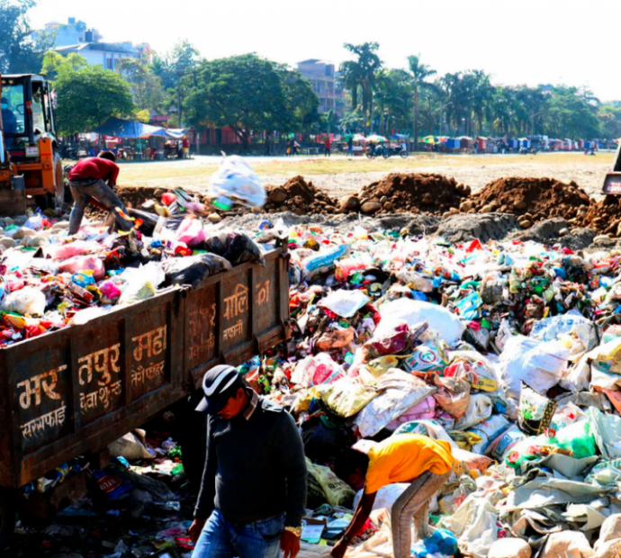 नारायणी नदी किनारमा गाडिएको फोहोर तत्काल निकाल्न सर्वोच्चको आदेश