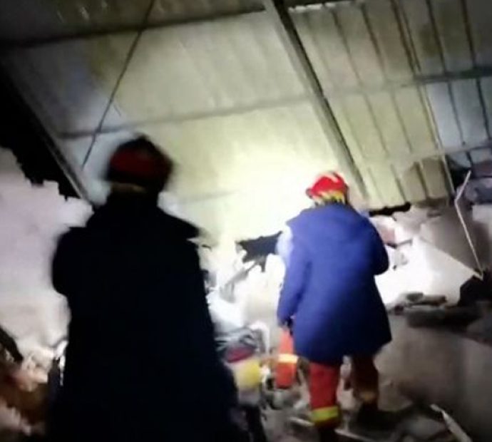 चीनमा शक्तिशाली भूकम्प जाँदा कम्तिमा १०० को ज्यान गयो