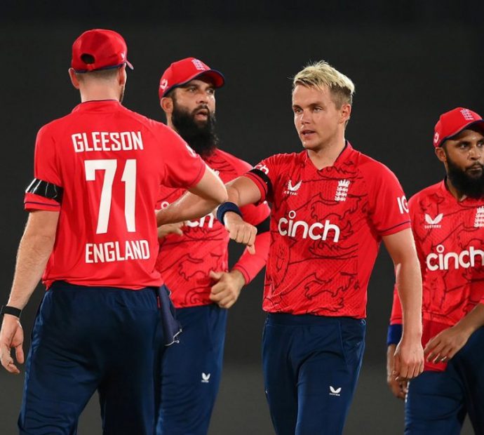 पाकिस्तानसँगको टी-२० श्रृंखलामा इंग्ल्यान्डको विजयी सुरुवात