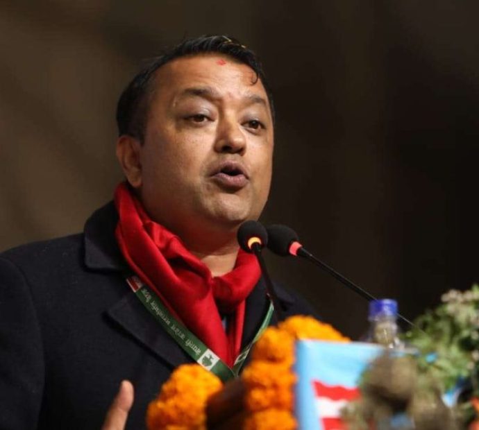 चुनावको टिकटमा विशेष महाधिवेशनबाट आएको सभापतिको हस्ताक्षर- गगन