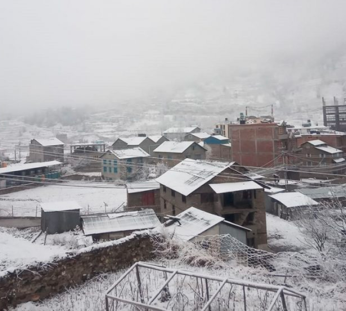 हुम्लामा वर्षकै पहिलोपटक हिमपात