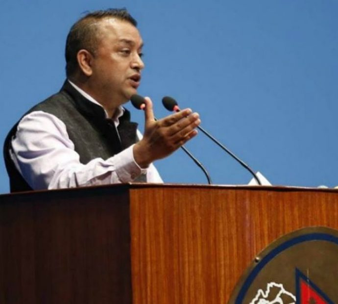 अर्थमन्त्रीले राजिनामा नदिए प्रधानमन्त्रीले निकाल्नुपर्छ- गगन थापा