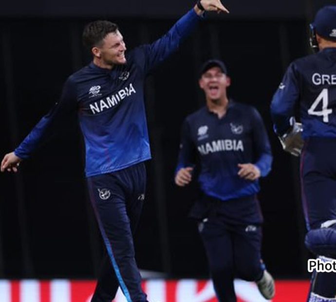 ओमानलाई सुपर ओभरमा हराउँदै नामिबियाको विजयी सुरुवात