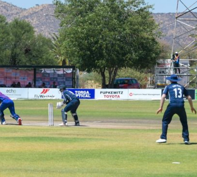 निराशाजनक ब्याटिङ गर्दै नेपाल ११९ रनमै अलआउट