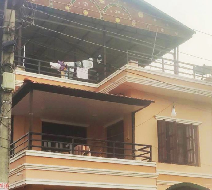 दिलबहादुर भेन्टिलेटरमा, सँगै सुतेका अर्का चालकसँग प्रहरीकाे साेधपुछ