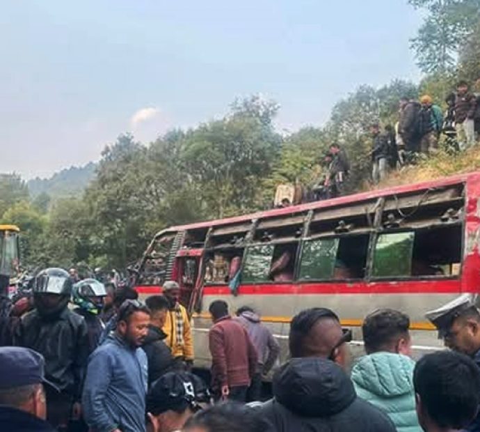 स्कुलबस दुर्घटना : २७ जना ‘डिस्चार्ज’,१३ अस्पतालमै