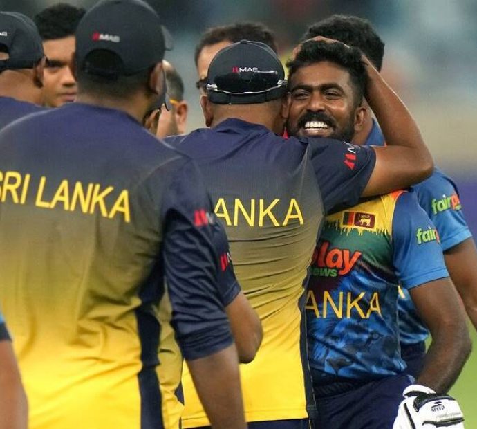 एसिया कप: रोमाञ्‍चक जीतसहित श्रीलंका सुपर फोरमा, बङ्गलादेश बाहिरियो