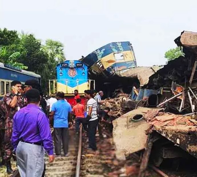 बंगलादेशमा रेल दुर्घटना हुँदा १५ जनाको मृत्यु, कैयौं घाइते
