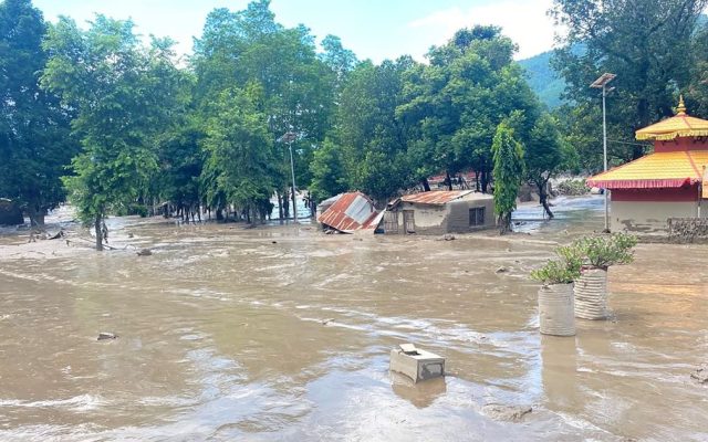 रसुवा बाढी: धादिङका ७९ सम्पर्क विहीन 