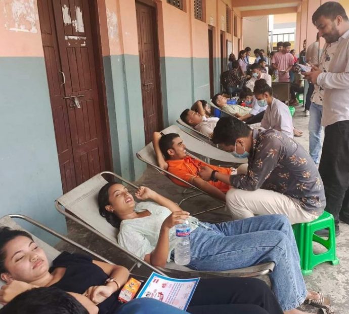 नेविसंघको आयोजनामा वीरेन्द्र क्याम्पसमा रक्तदान कार्यक्रम सम्पन्‍न